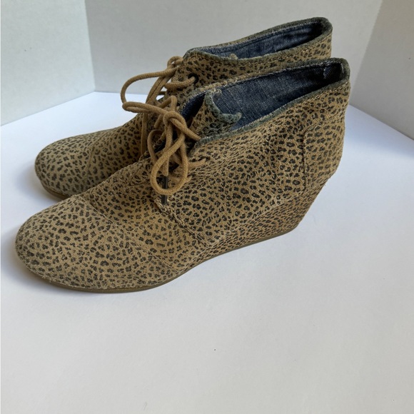 Toms Desert Wedge Bootie Size 8 - Picture 3 of 5